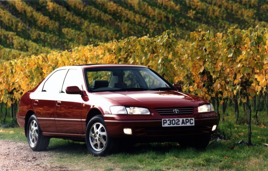  Toyota Camry (MCV21) 1997 года  (UK) (фото 1 из 2)